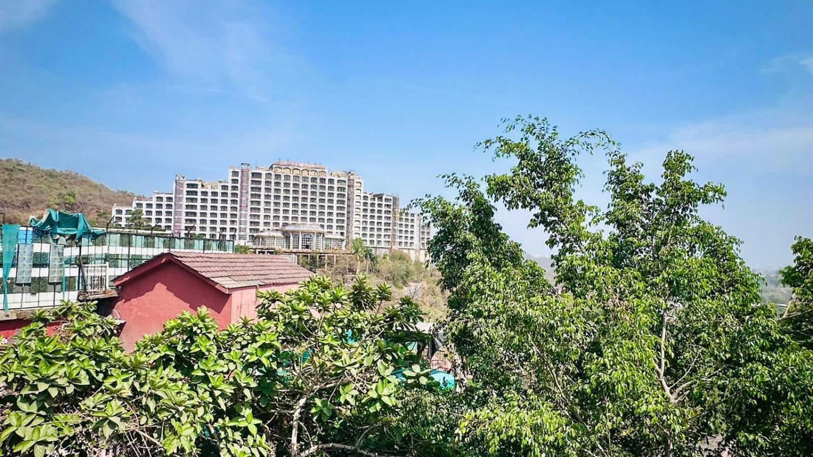 Royal Casa Bella Mumbai Exterior foto